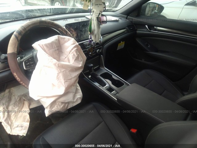 Photo 4 VIN: 1HGCV1F3XLA123083 - HONDA ACCORD SEDAN 