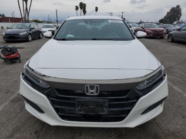 Photo 4 VIN: 1HGCV1F3XLA136643 - HONDA ACCORD 