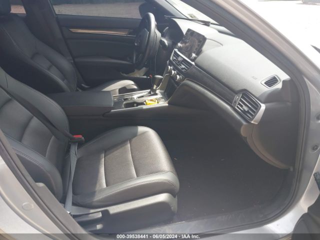 Photo 4 VIN: 1HGCV1F3XMA007786 - HONDA ACCORD 