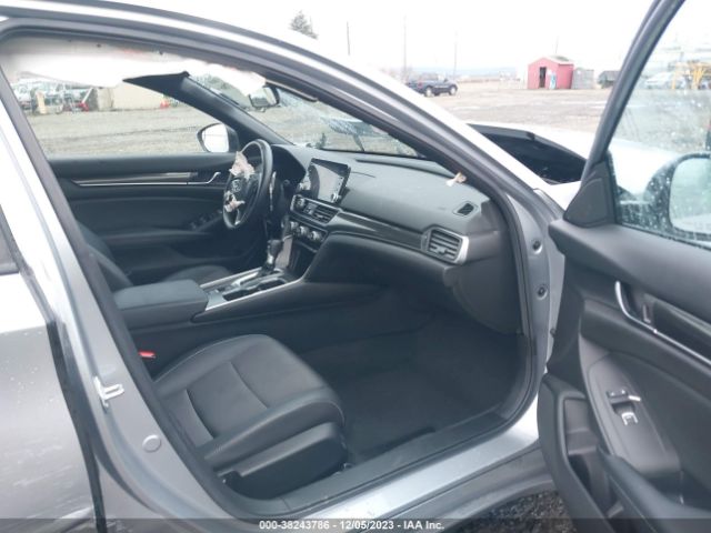 Photo 4 VIN: 1HGCV1F3XMA058835 - HONDA ACCORD 