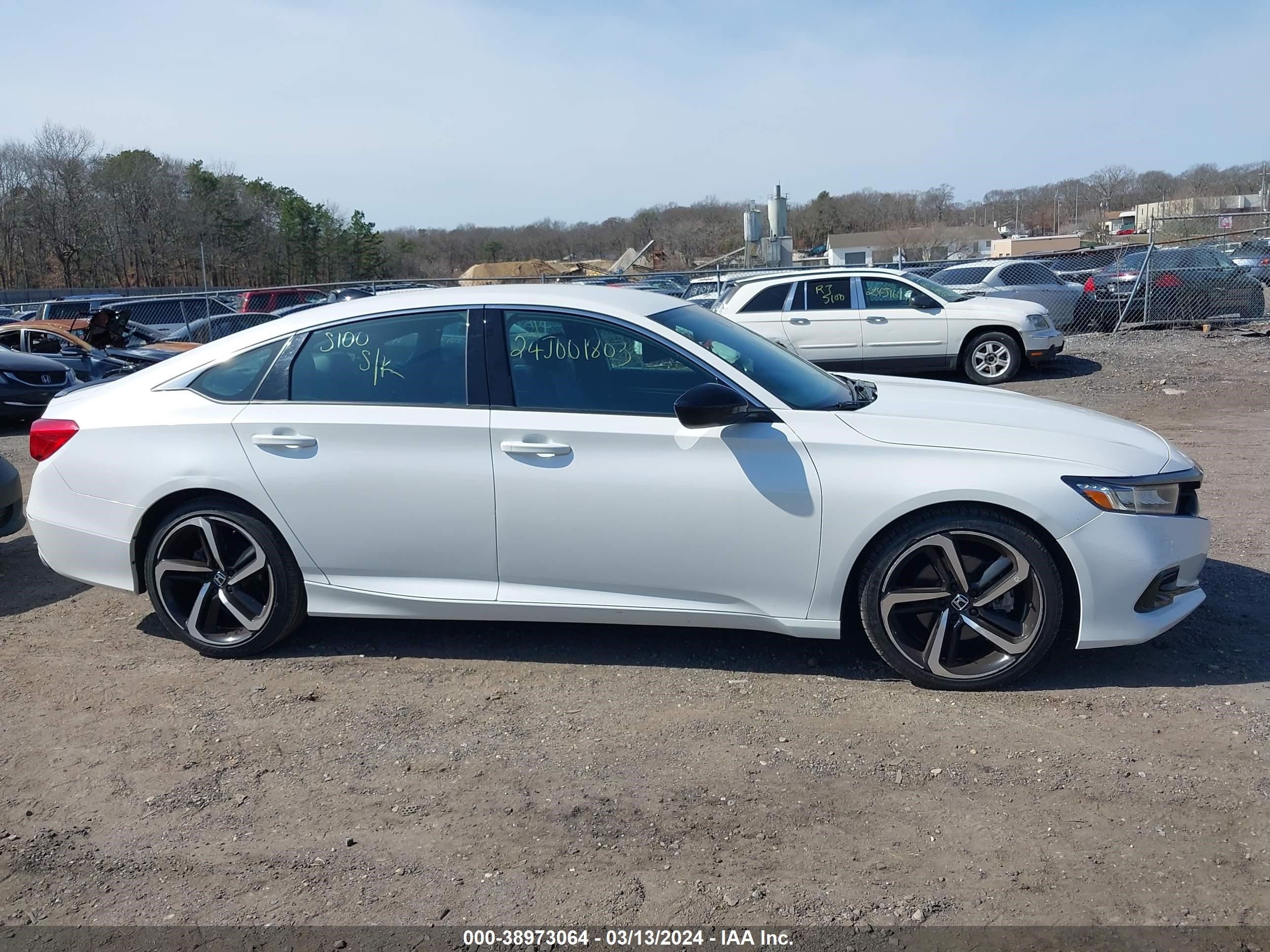 Photo 12 VIN: 1HGCV1F3XNA090198 - HONDA ACCORD 