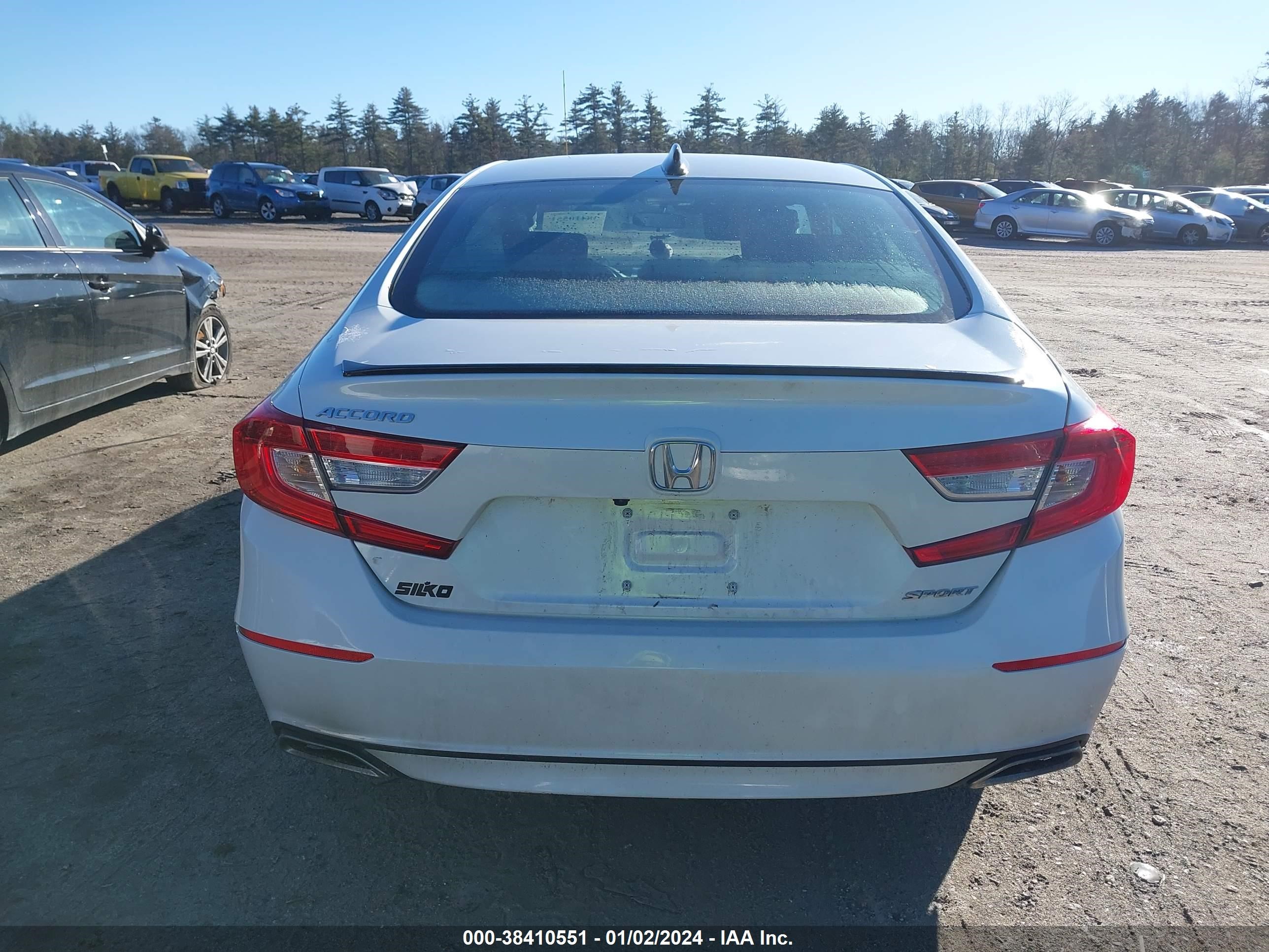 Photo 15 VIN: 1HGCV1F3XNA110000 - HONDA ACCORD 