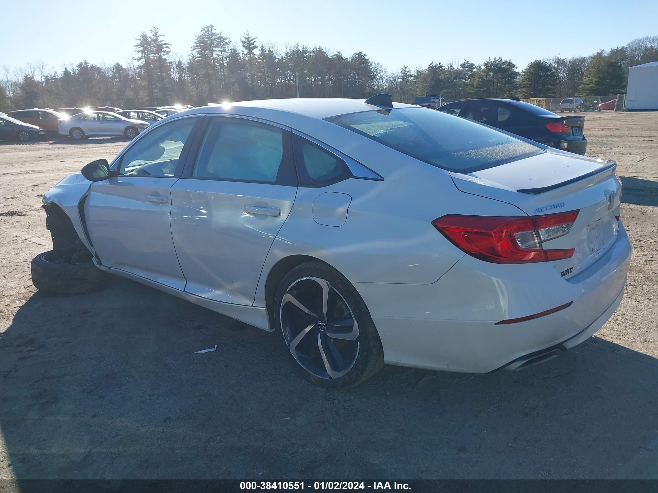 Photo 2 VIN: 1HGCV1F3XNA110000 - HONDA ACCORD 