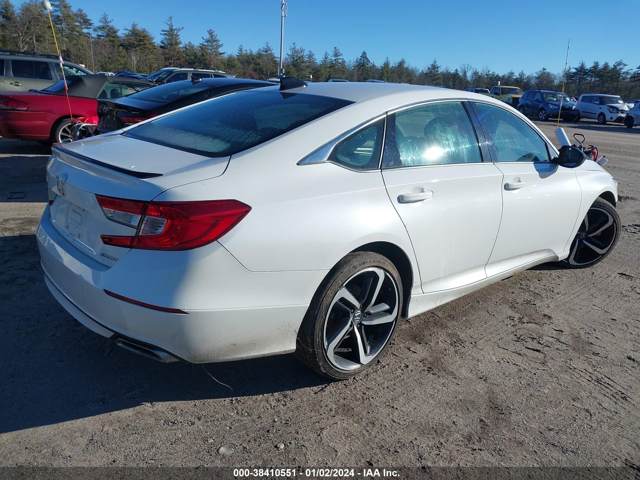 Photo 3 VIN: 1HGCV1F3XNA110000 - HONDA ACCORD 