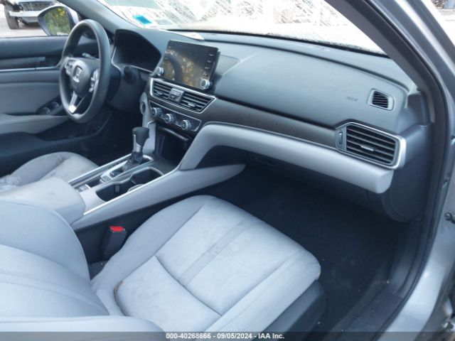 Photo 4 VIN: 1HGCV1F40JA075809 - HONDA ACCORD 