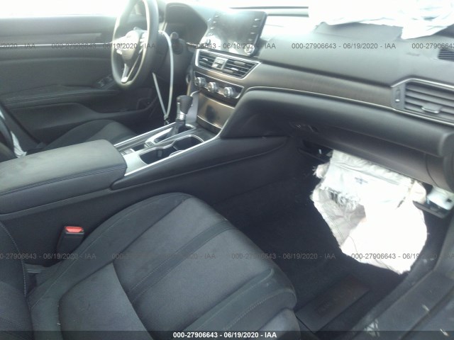 Photo 4 VIN: 1HGCV1F40JA153389 - HONDA ACCORD SEDAN 