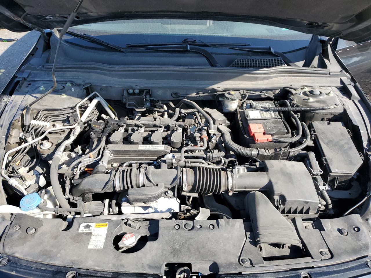 Photo 10 VIN: 1HGCV1F40JA260040 - HONDA ACCORD 