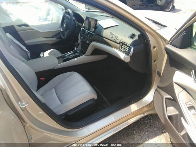 Photo 4 VIN: 1HGCV1F40KA125206 - HONDA ACCORD SEDAN 