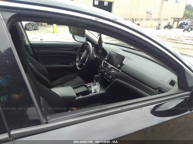 Photo 4 VIN: 1HGCV1F41JA010466 - HONDA ACCORD SEDAN 