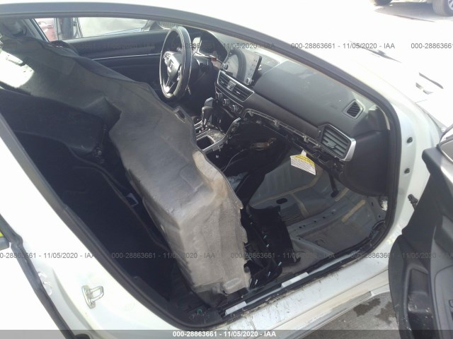 Photo 4 VIN: 1HGCV1F41JA042267 - HONDA ACCORD SEDAN 