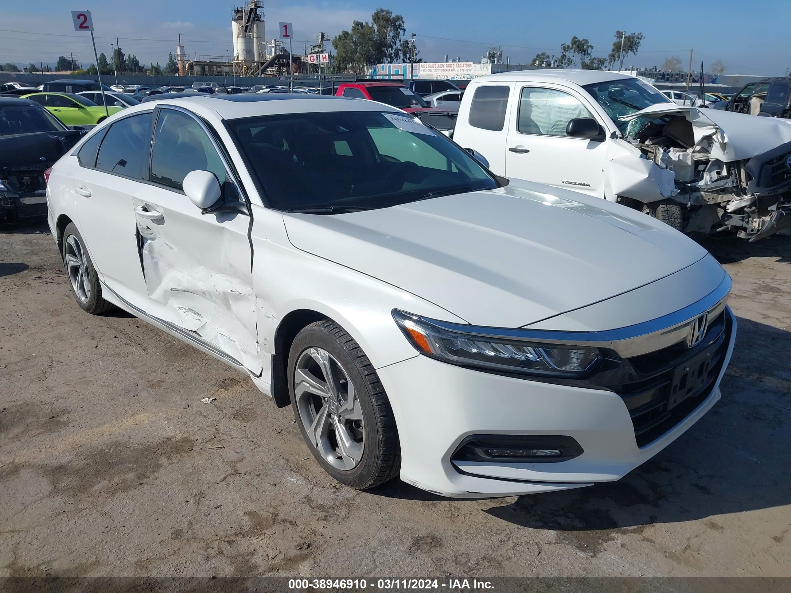 Photo 0 VIN: 1HGCV1F41JA071784 - HONDA ACCORD 