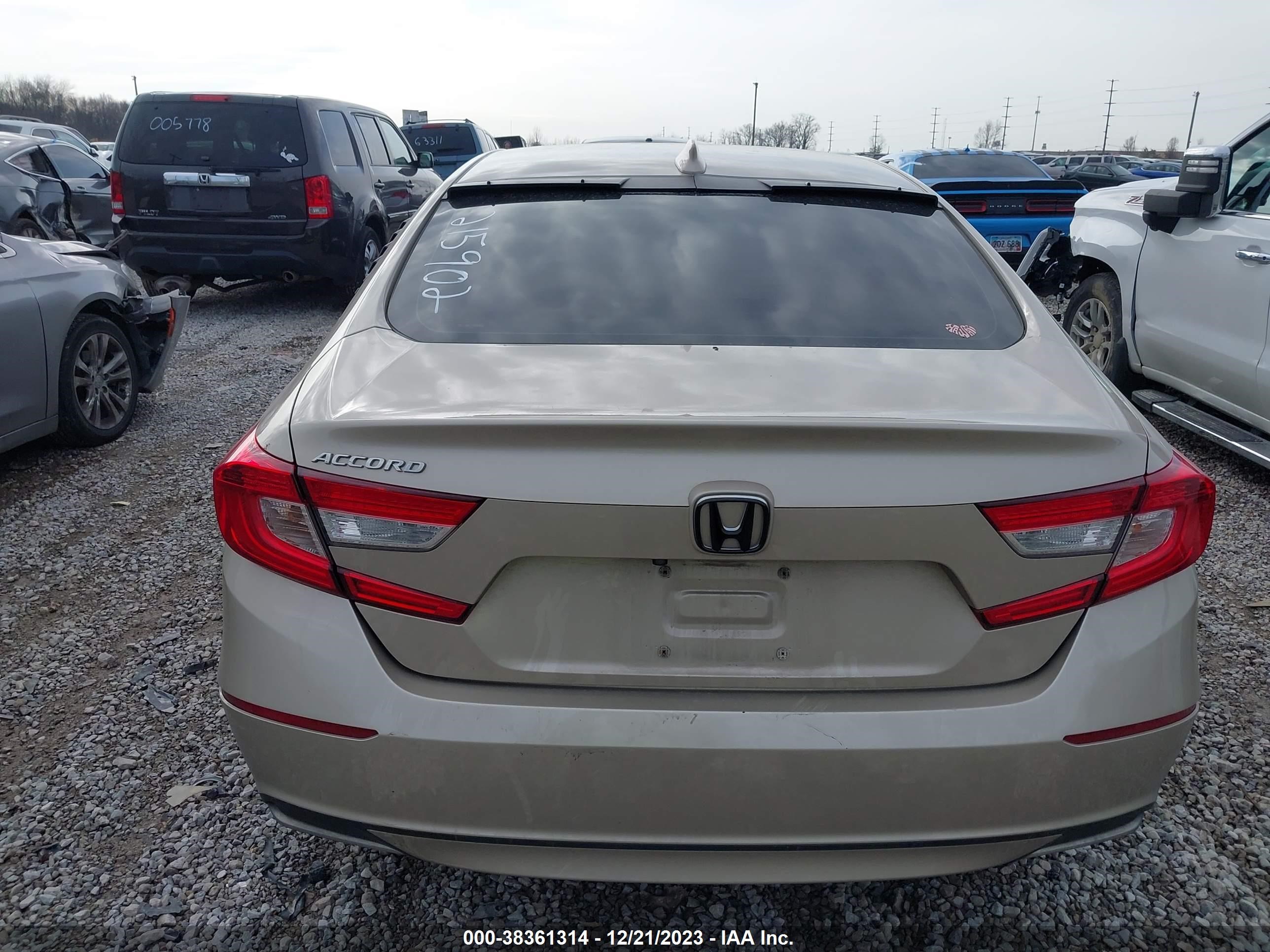 Photo 15 VIN: 1HGCV1F41JA215902 - HONDA ACCORD 