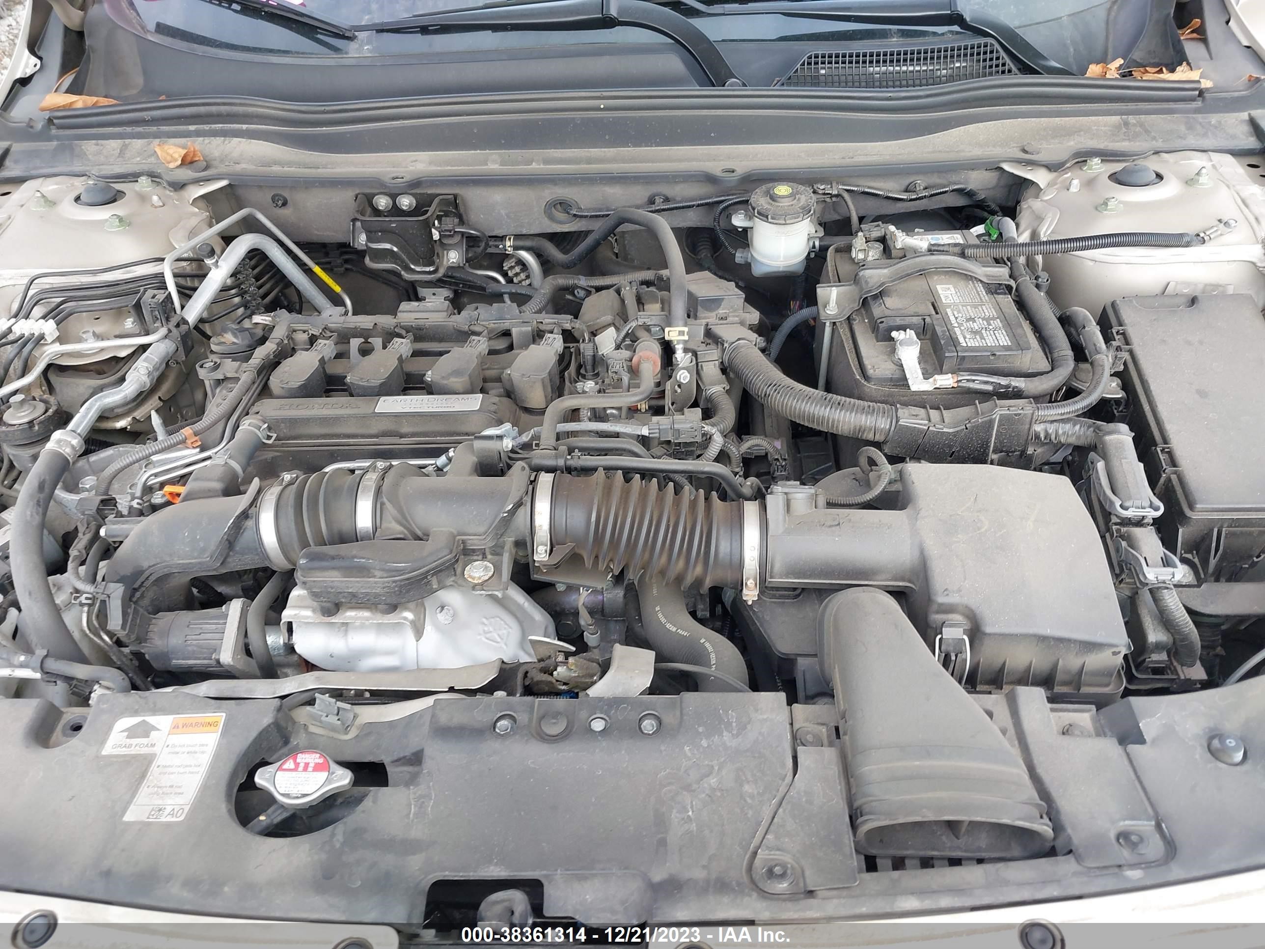 Photo 9 VIN: 1HGCV1F41JA215902 - HONDA ACCORD 