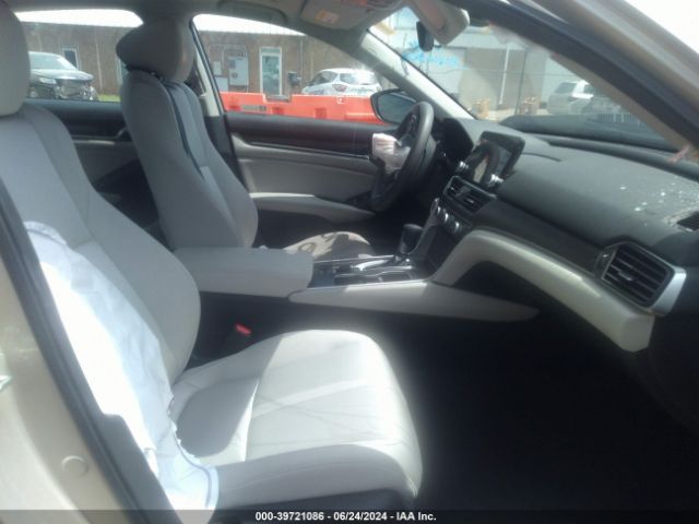 Photo 4 VIN: 1HGCV1F41LA001608 - HONDA ACCORD 