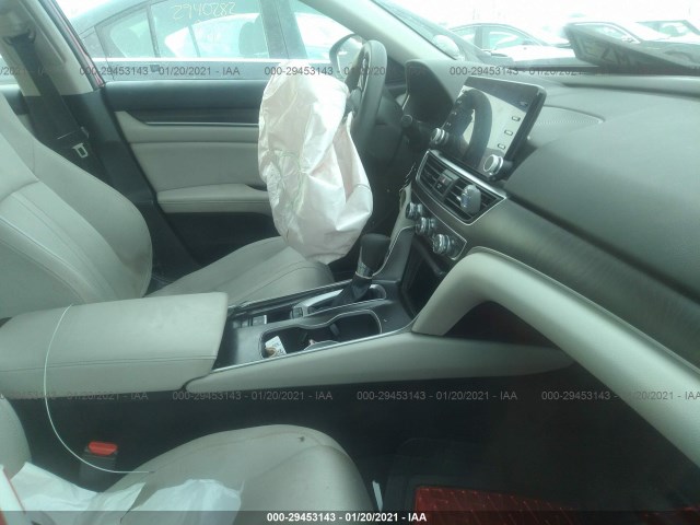 Photo 4 VIN: 1HGCV1F42JA030970 - HONDA ACCORD SEDAN 