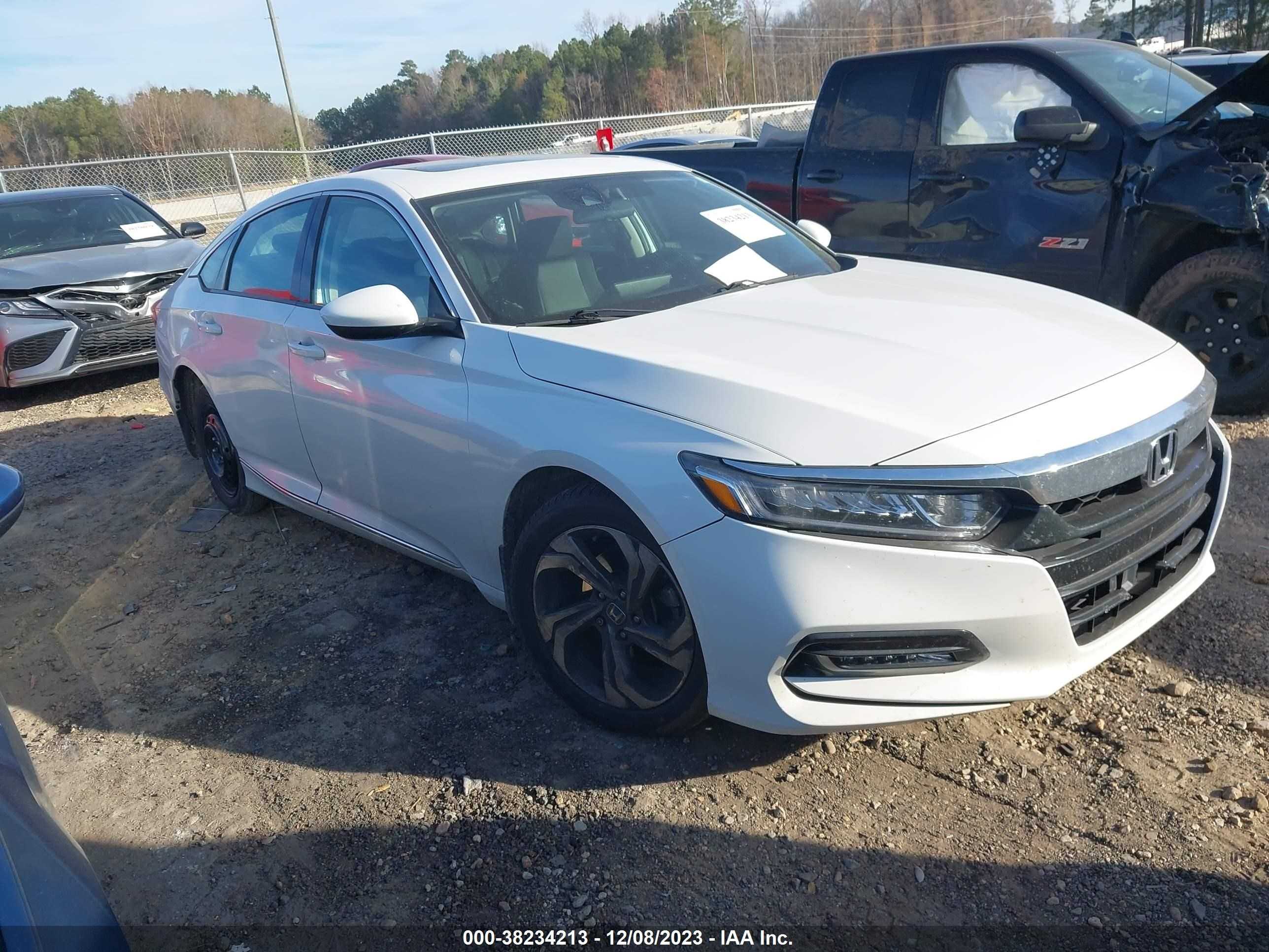 Photo 0 VIN: 1HGCV1F42JA224107 - HONDA ACCORD 