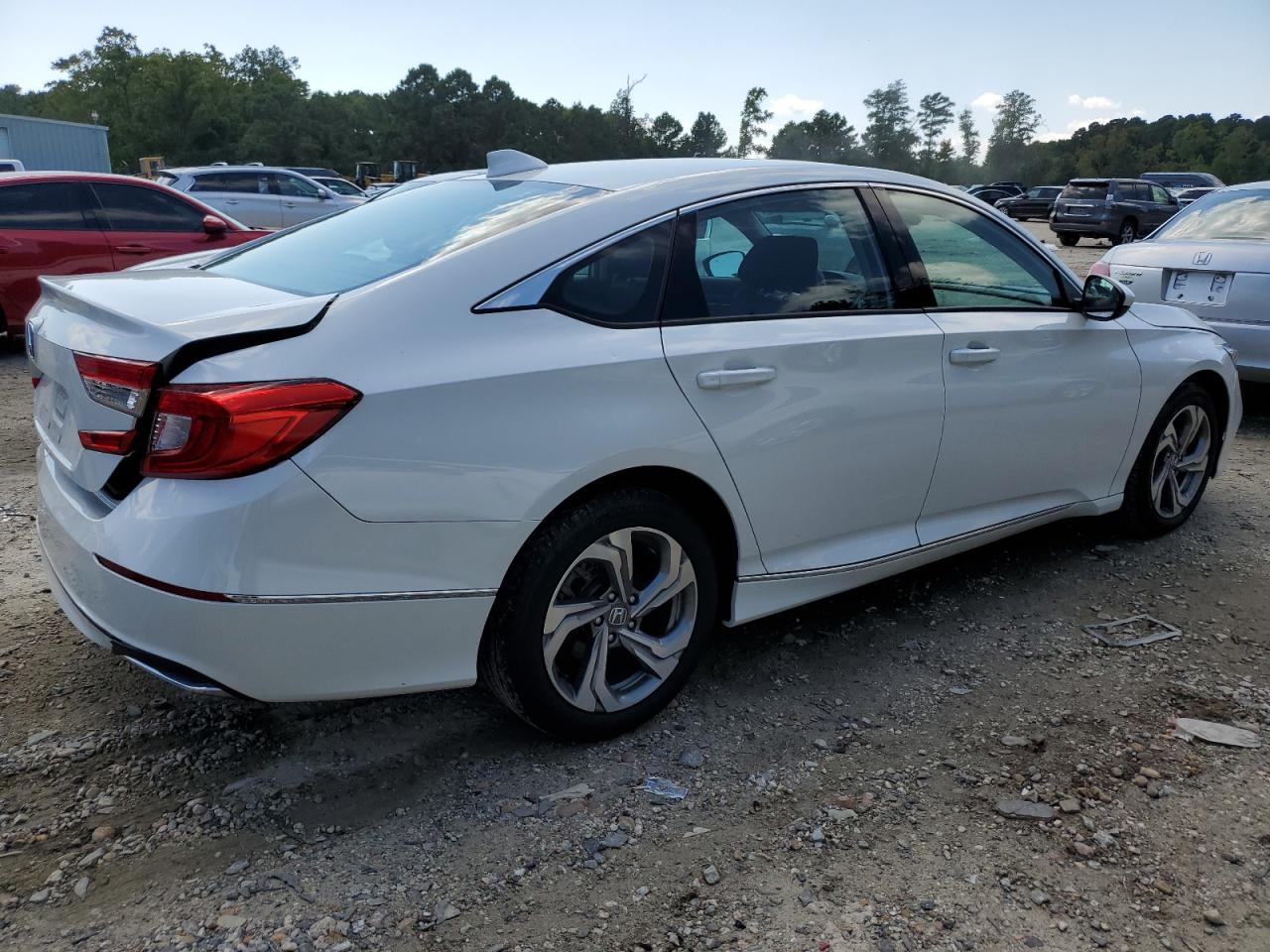 Photo 2 VIN: 1HGCV1F42KA104311 - HONDA ACCORD 