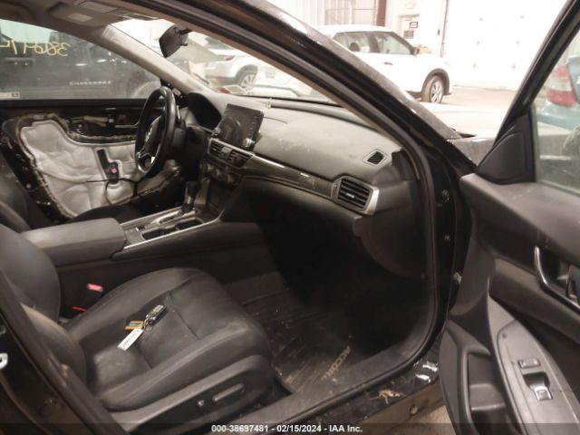 Photo 4 VIN: 1HGCV1F42MA021044 - HONDA ACCORD 