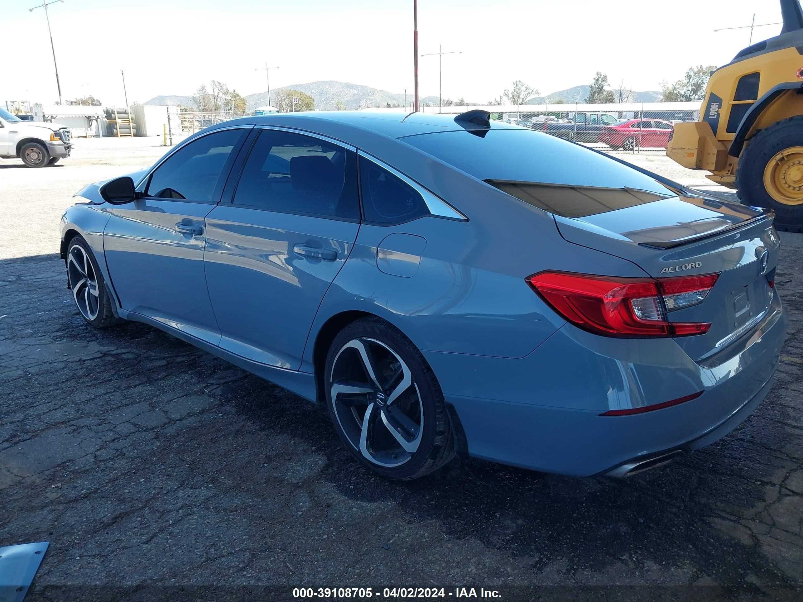 Photo 2 VIN: 1HGCV1F42MA079025 - HONDA ACCORD 