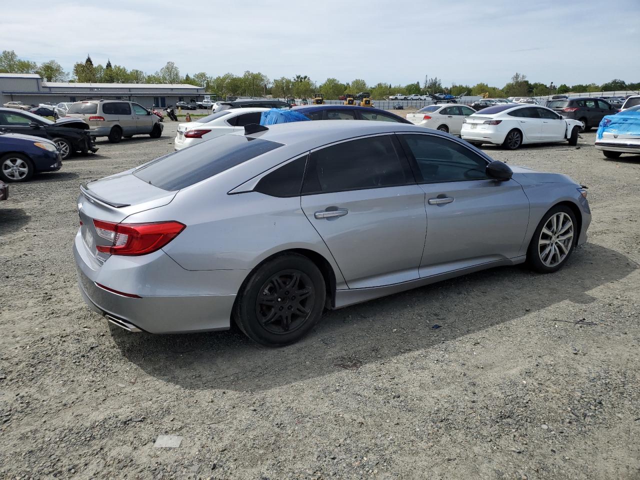 Photo 2 VIN: 1HGCV1F42NA029193 - HONDA ACCORD 