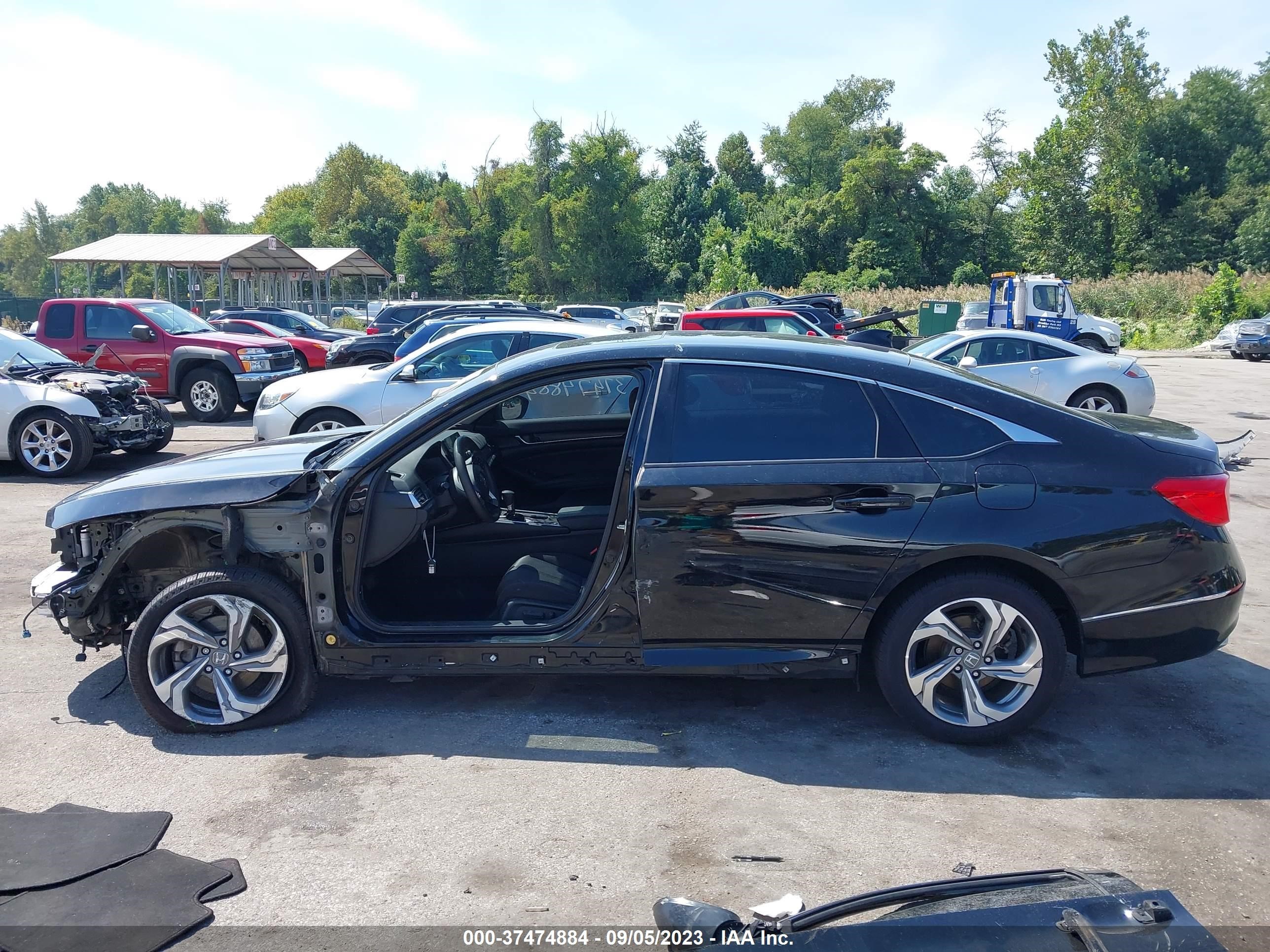 Photo 14 VIN: 1HGCV1F43KA174934 - HONDA ACCORD 