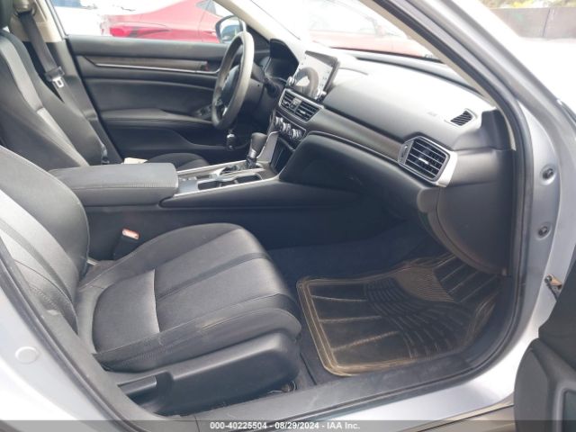 Photo 4 VIN: 1HGCV1F43LA156337 - HONDA ACCORD 