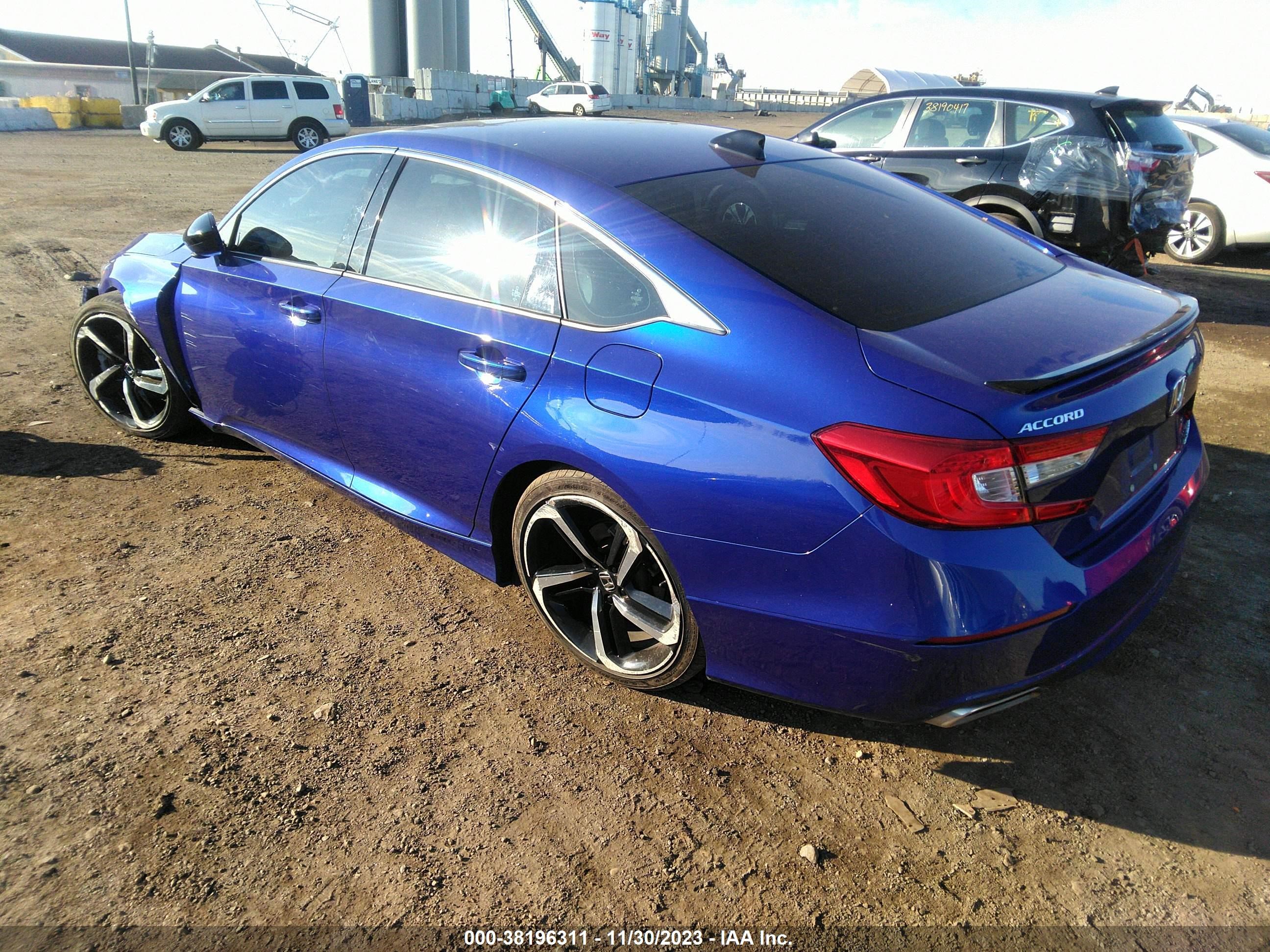 Photo 2 VIN: 1HGCV1F43MA113196 - HONDA ACCORD 