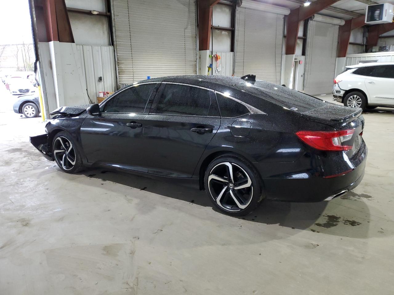 Photo 1 VIN: 1HGCV1F43NA015657 - HONDA ACCORD 