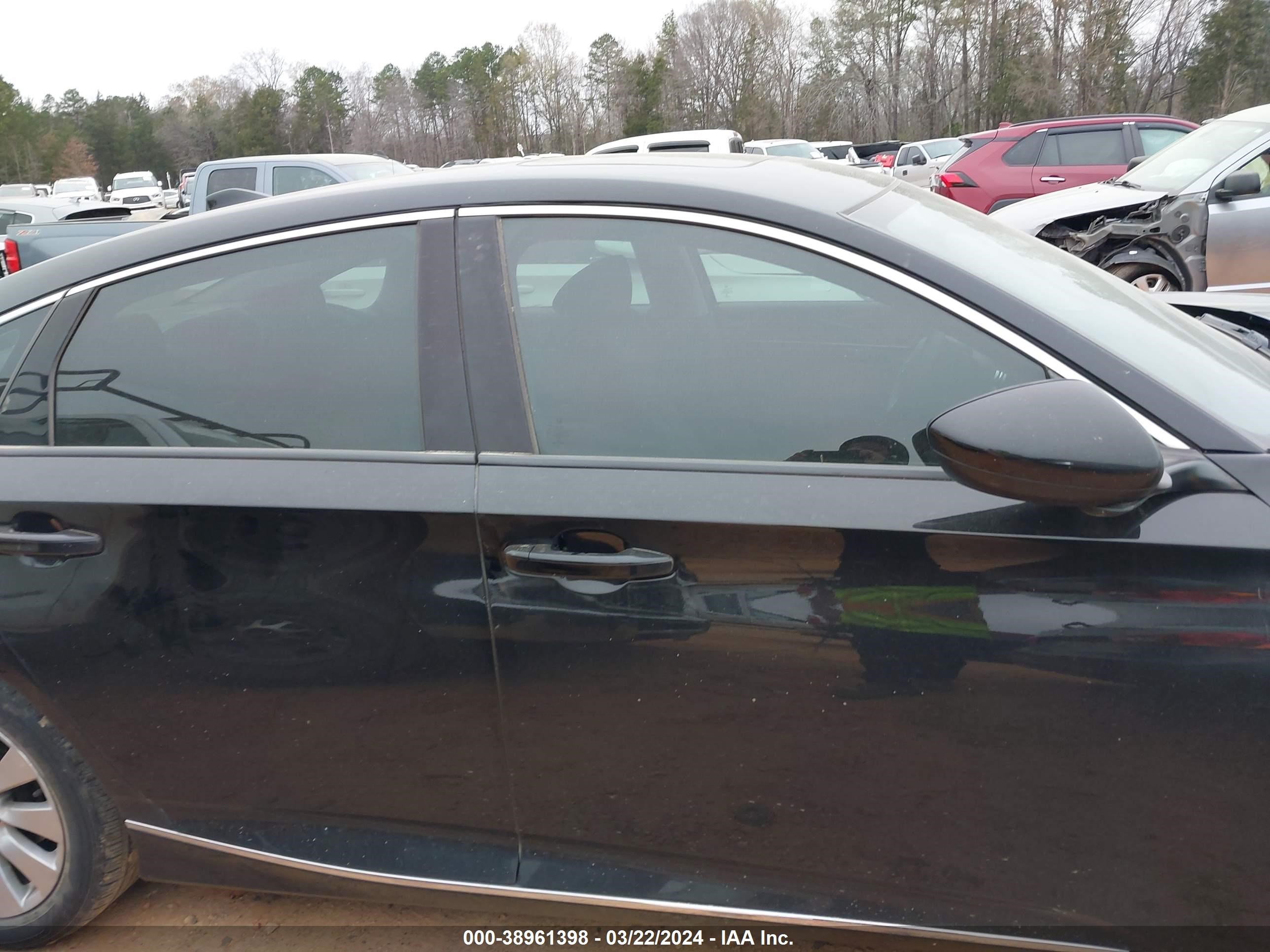 Photo 12 VIN: 1HGCV1F44JA157994 - HONDA ACCORD 