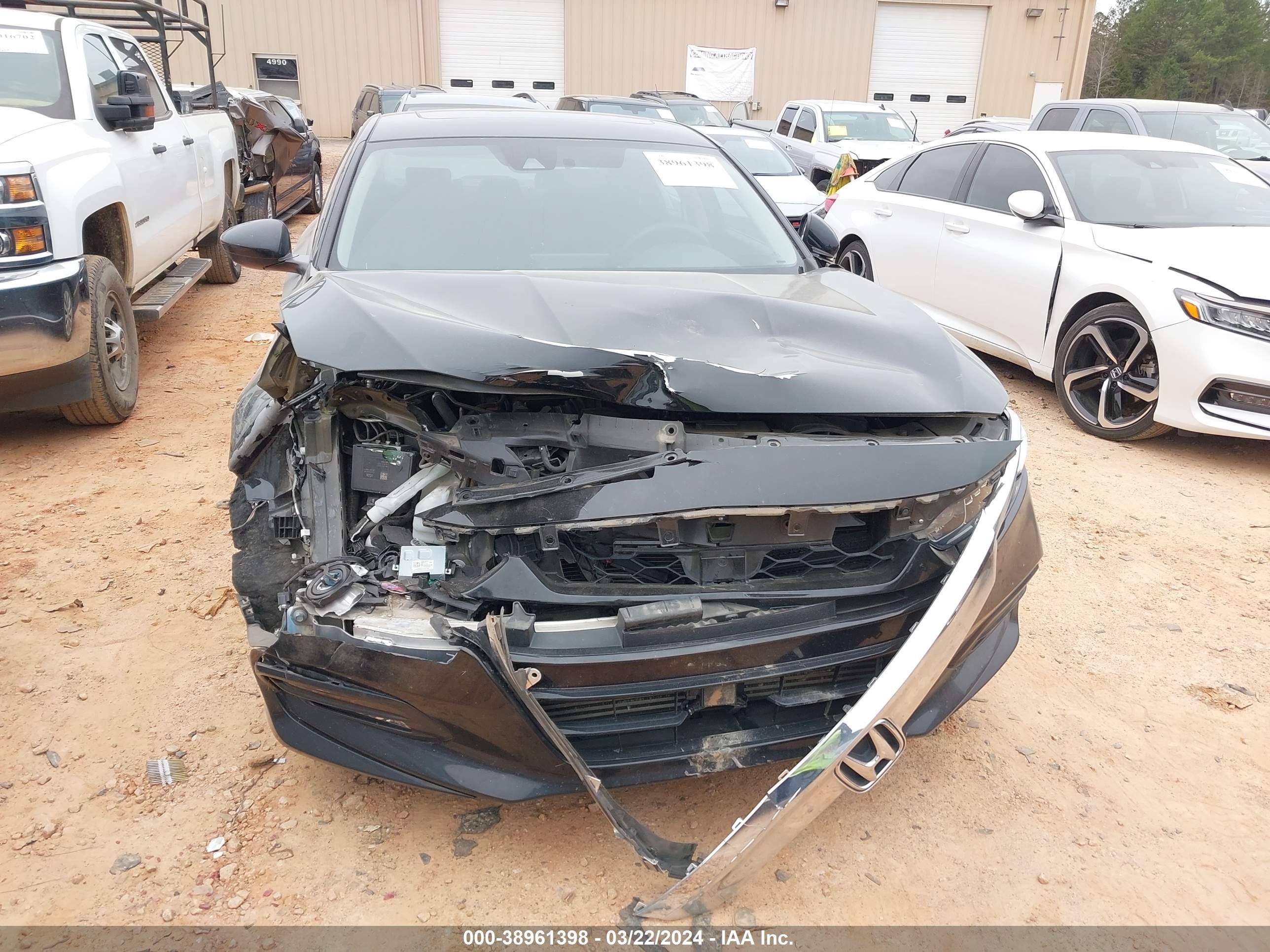 Photo 5 VIN: 1HGCV1F44JA157994 - HONDA ACCORD 