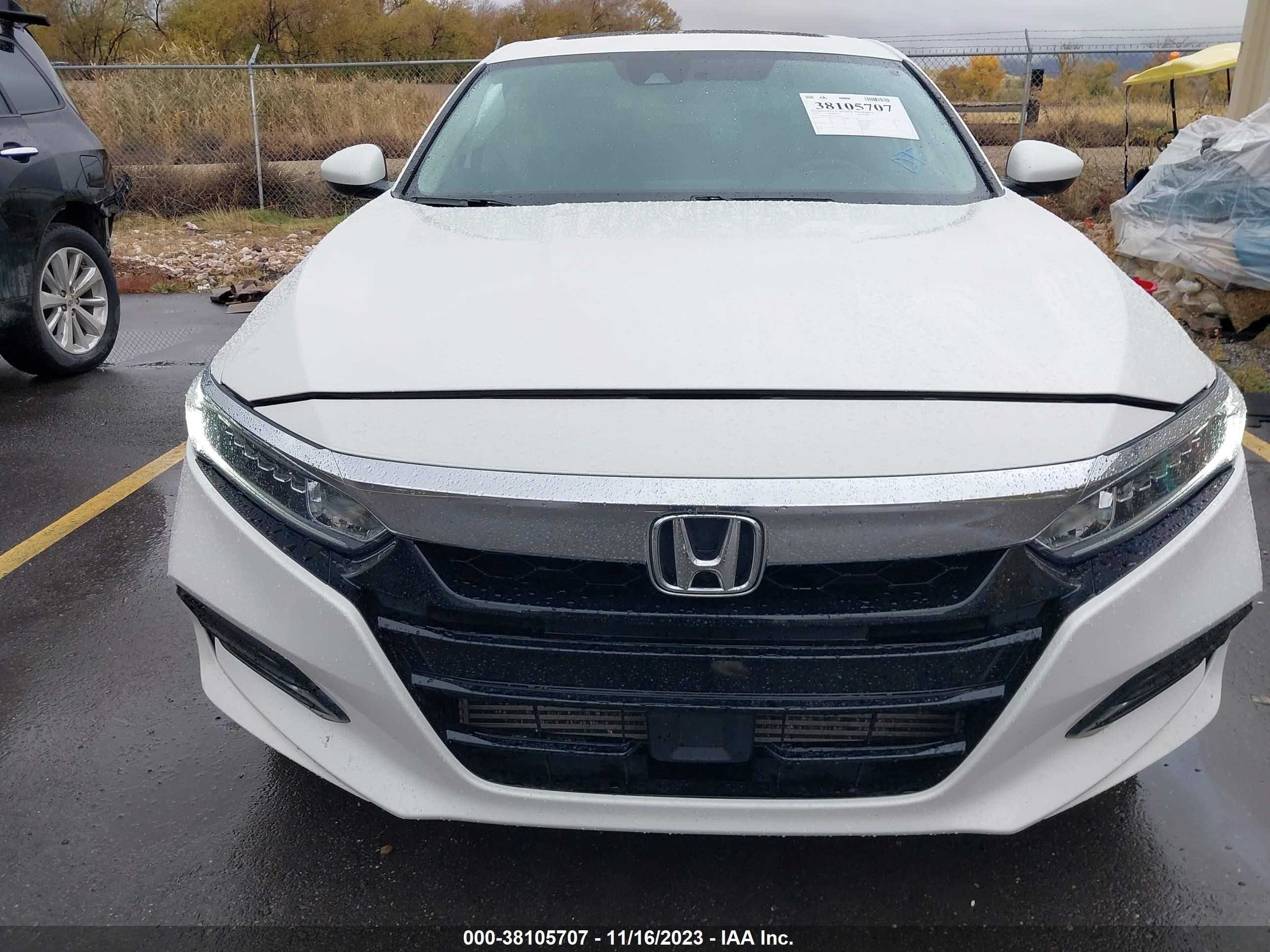 Photo 11 VIN: 1HGCV1F44JA171720 - HONDA ACCORD 