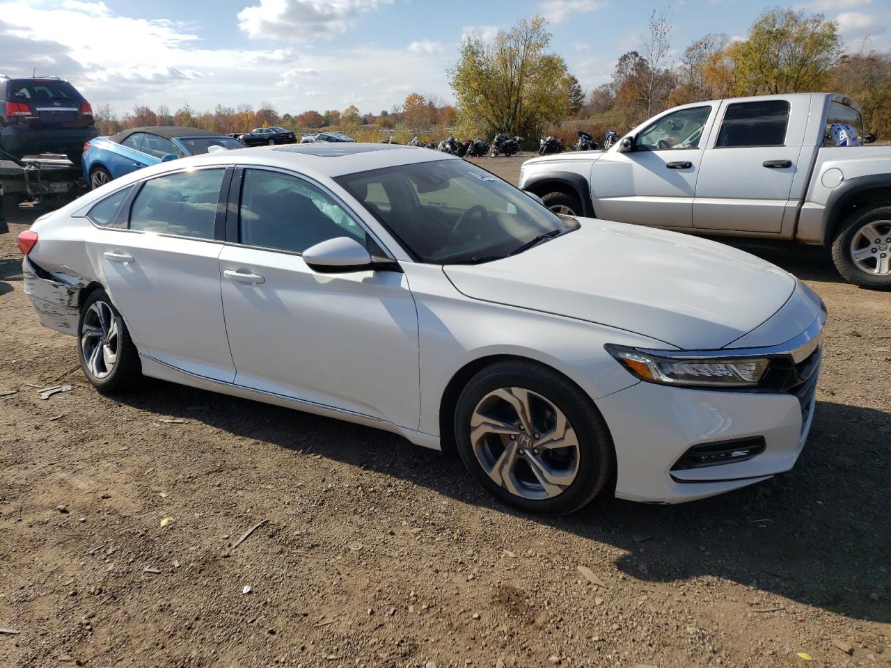 Photo 3 VIN: 1HGCV1F44LA155374 - HONDA ACCORD 