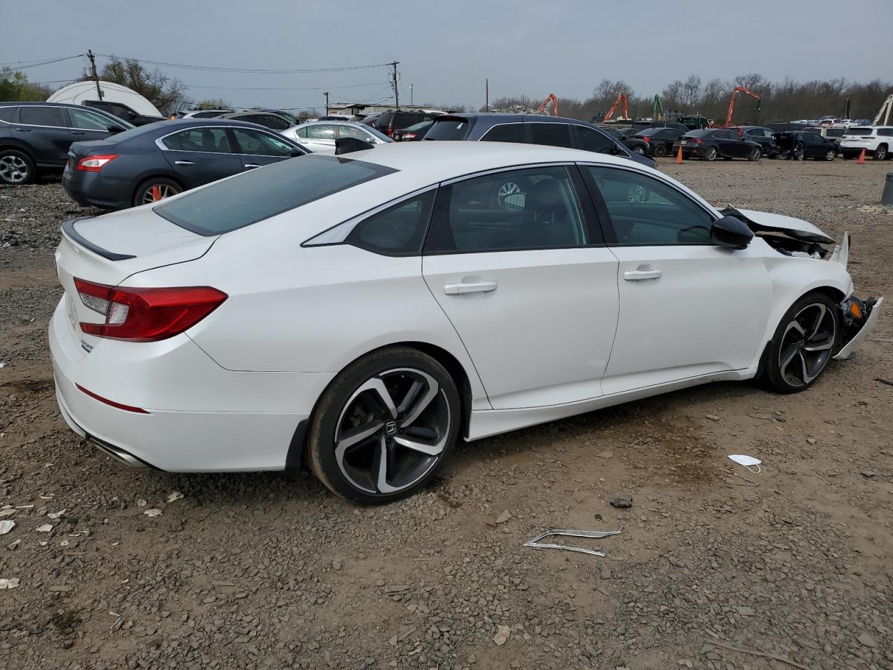 Photo 2 VIN: 1HGCV1F44MA003600 - HONDA ACCORD 