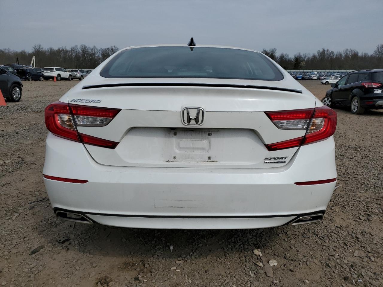 Photo 5 VIN: 1HGCV1F44MA003600 - HONDA ACCORD 