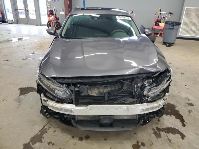 Photo 4 VIN: 1HGCV1F45JA240995 - HONDA ACCORD 