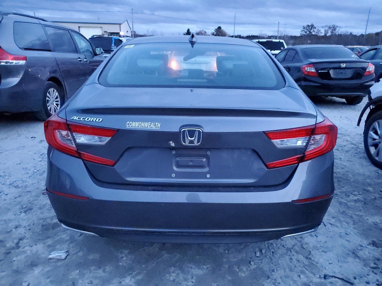 Photo 5 VIN: 1HGCV1F45KA132653 - HONDA ACCORD 