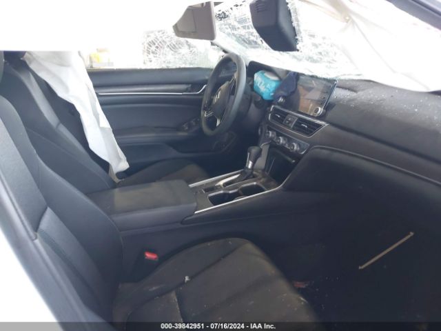 Photo 4 VIN: 1HGCV1F45LA059950 - HONDA ACCORD 