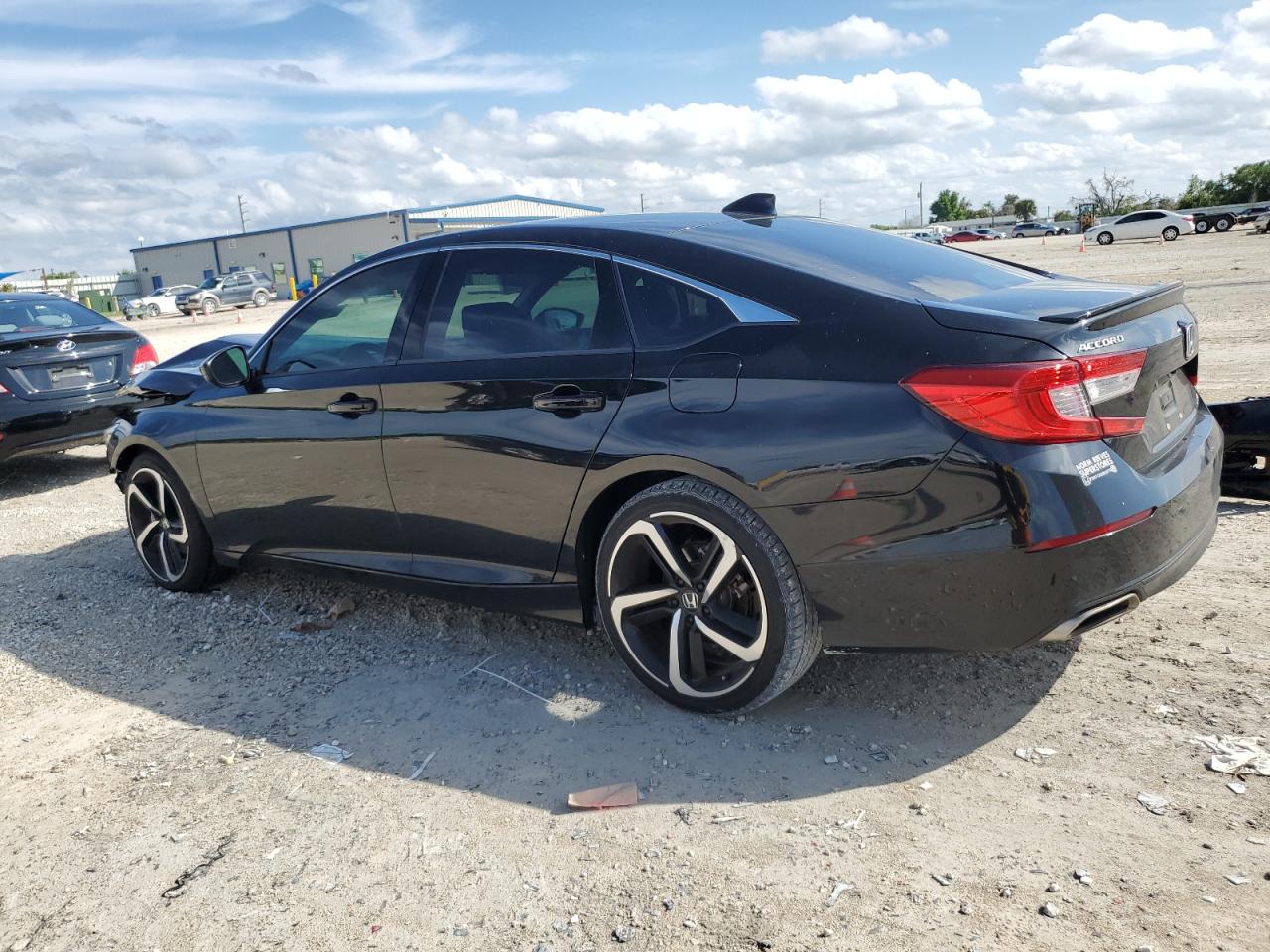 Photo 1 VIN: 1HGCV1F45MA057293 - HONDA ACCORD 