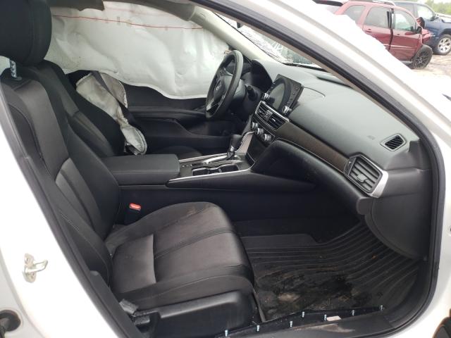 Photo 4 VIN: 1HGCV1F46KA046378 - HONDA ACCORD EX 