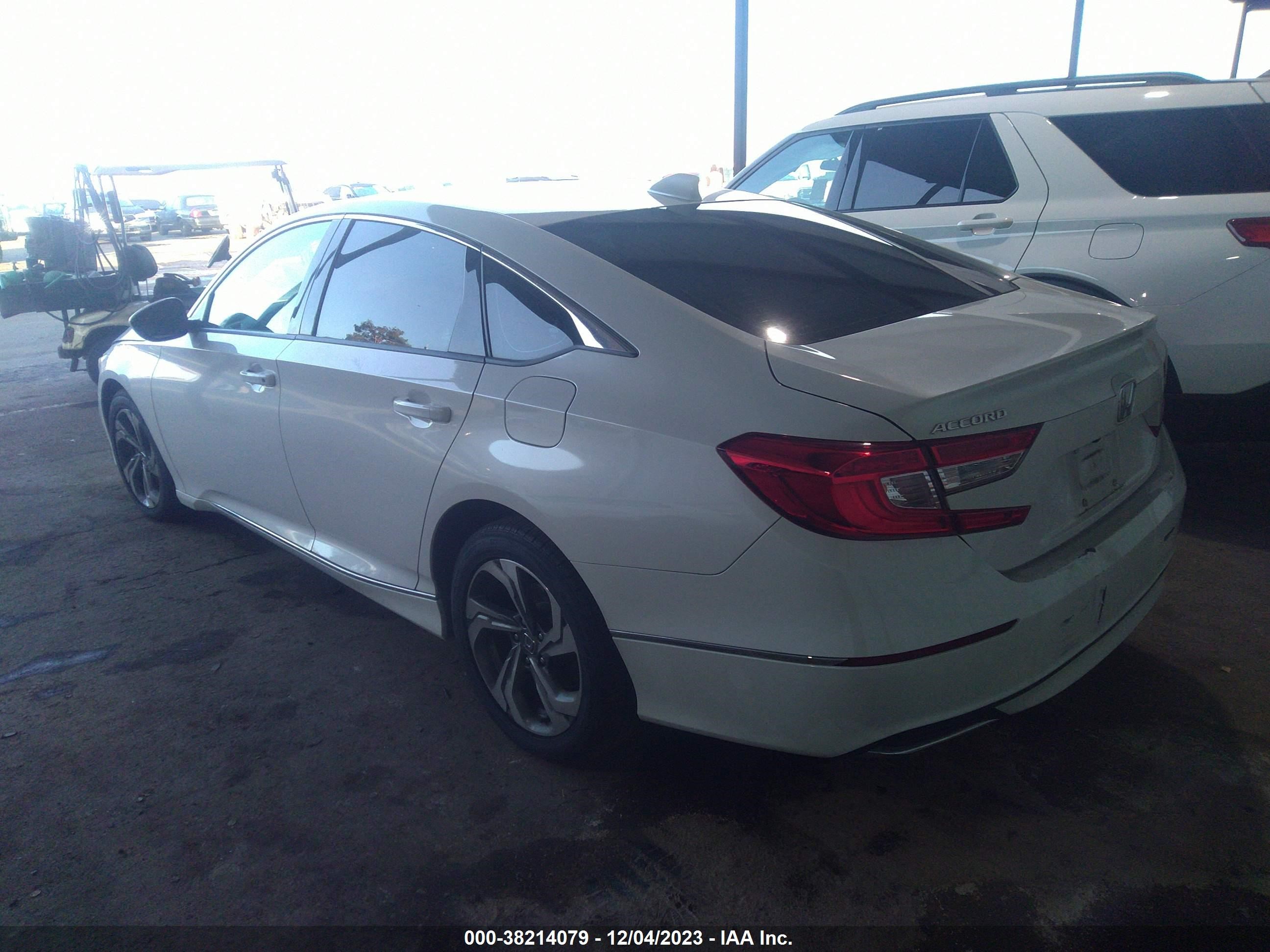 Photo 2 VIN: 1HGCV1F46LA026844 - HONDA ACCORD 