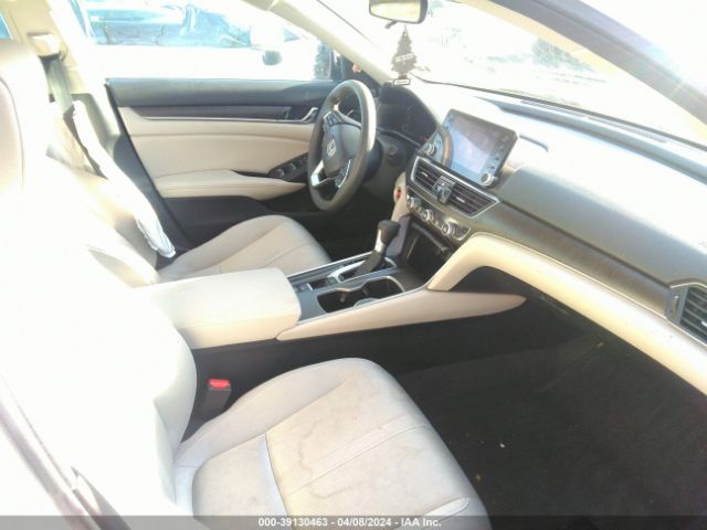 Photo 4 VIN: 1HGCV1F46LA065949 - HONDA ACCORD 