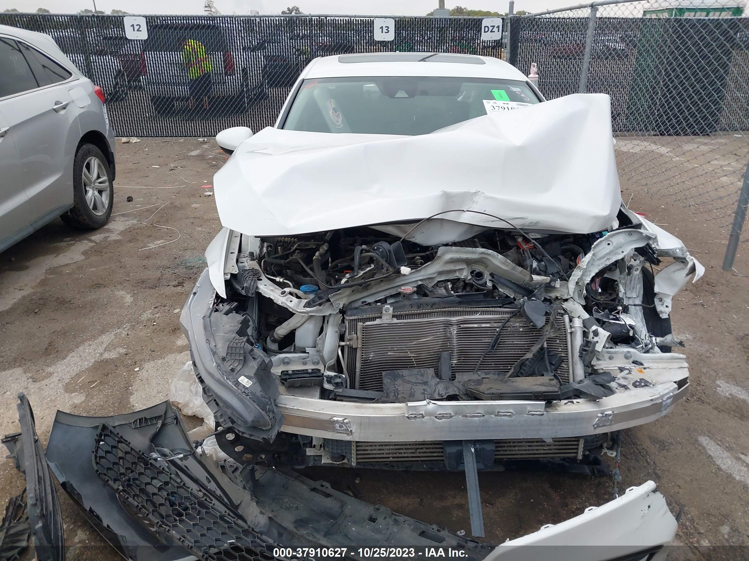 Photo 5 VIN: 1HGCV1F47JA048591 - HONDA ACCORD 