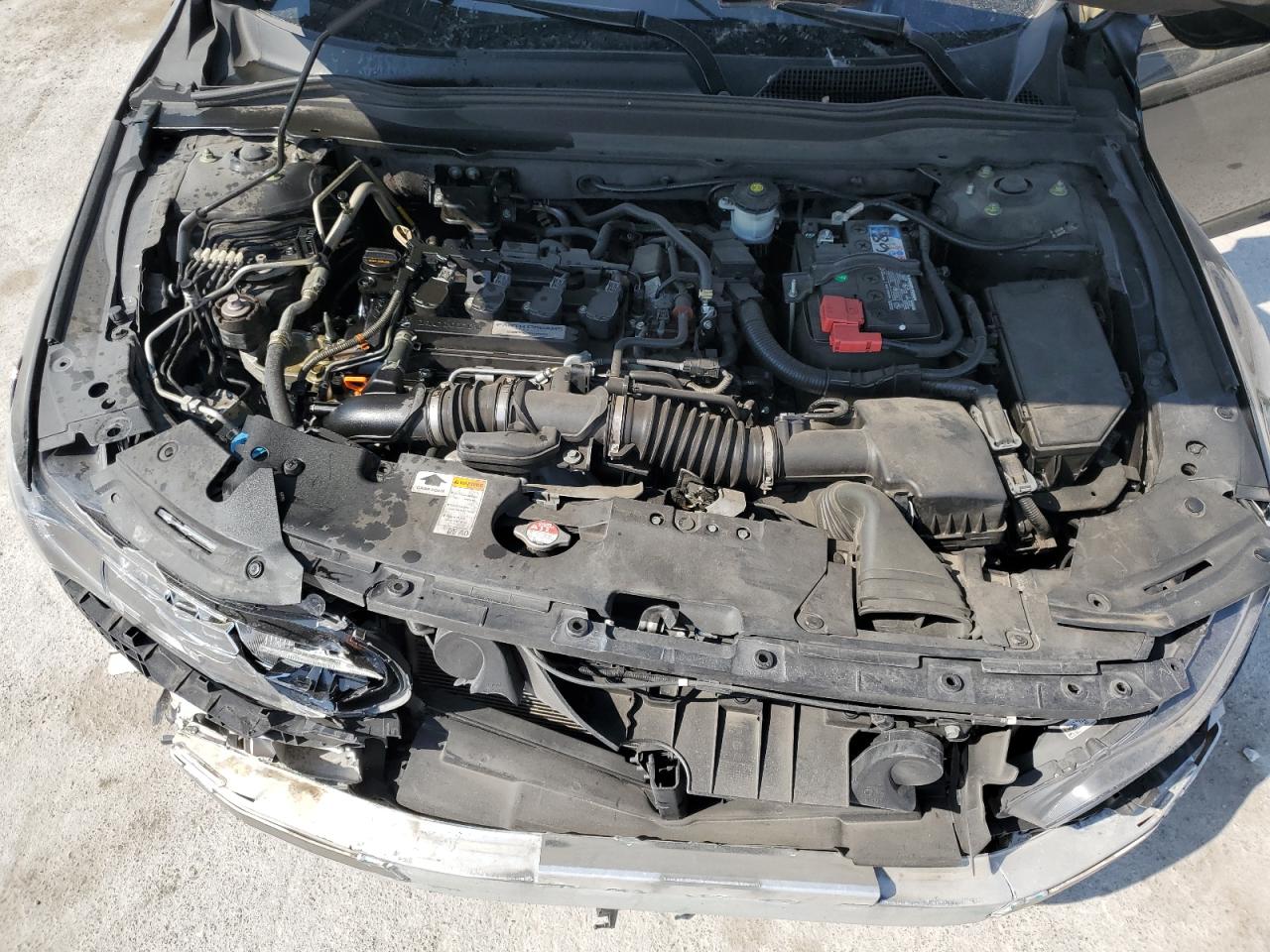 Photo 10 VIN: 1HGCV1F47JA143815 - HONDA ACCORD 