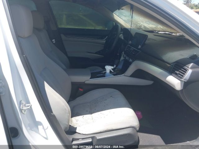 Photo 4 VIN: 1HGCV1F47JA229304 - HONDA ACCORD 