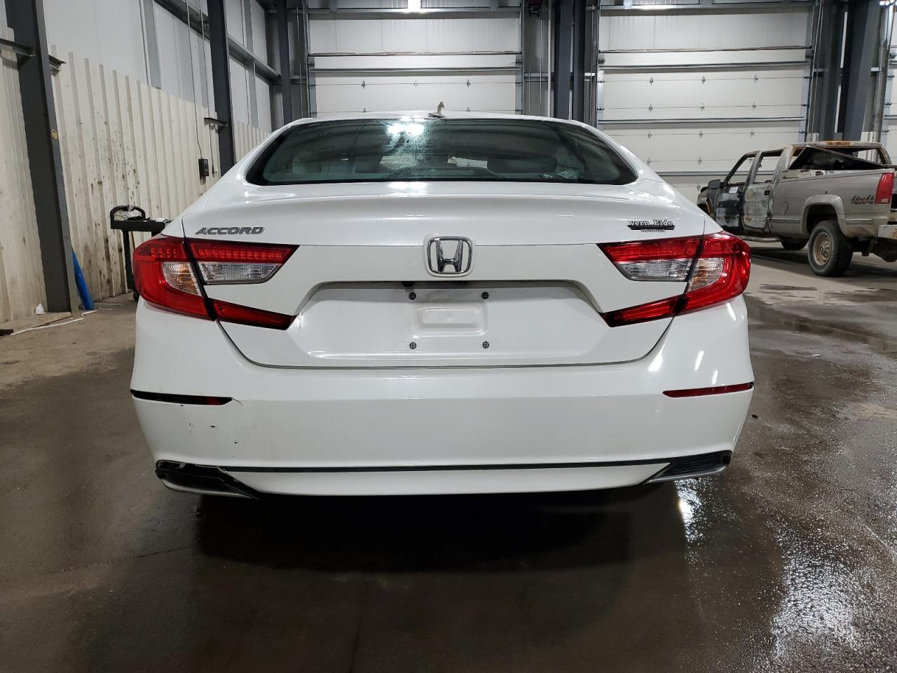 Photo 5 VIN: 1HGCV1F47KA061780 - HONDA ACCORD 