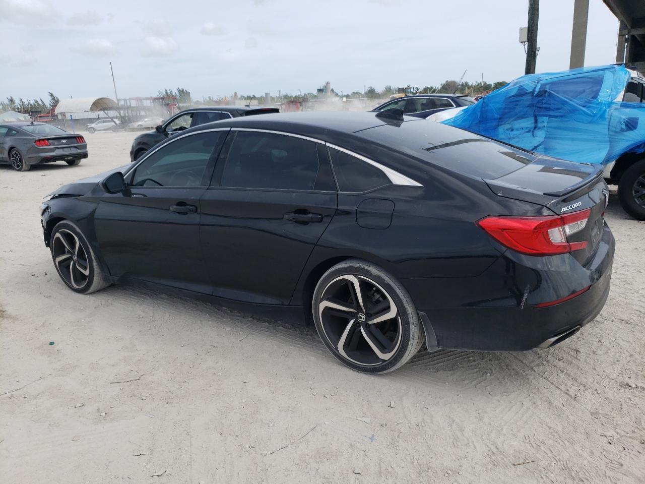 Photo 1 VIN: 1HGCV1F47NA017489 - HONDA ACCORD 