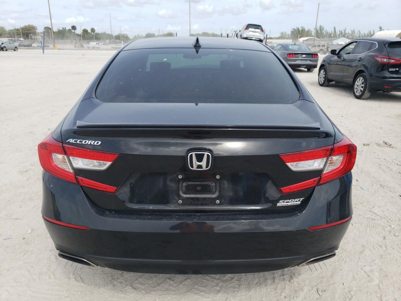 Photo 5 VIN: 1HGCV1F47NA017489 - HONDA ACCORD 