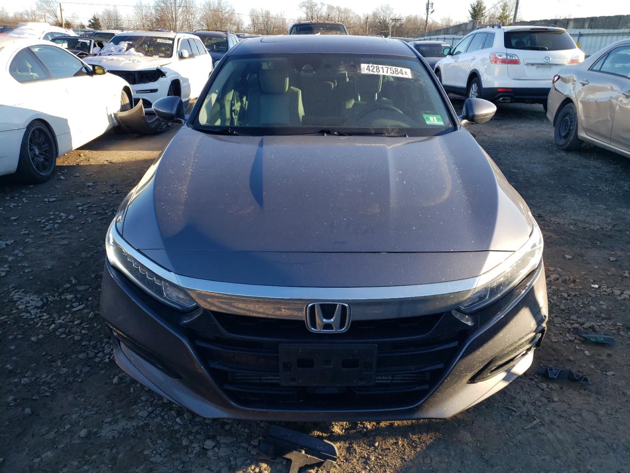 Photo 4 VIN: 1HGCV1F48JA266247 - HONDA ACCORD 