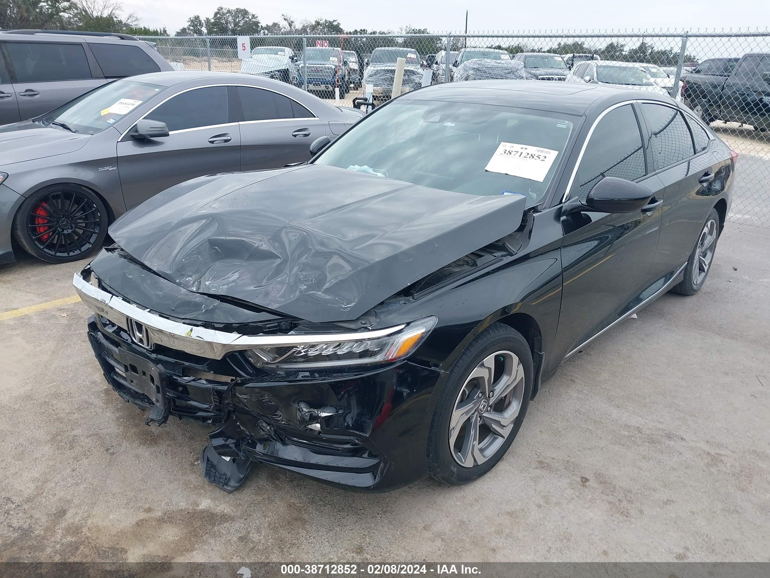 Photo 1 VIN: 1HGCV1F48LA138089 - HONDA ACCORD 