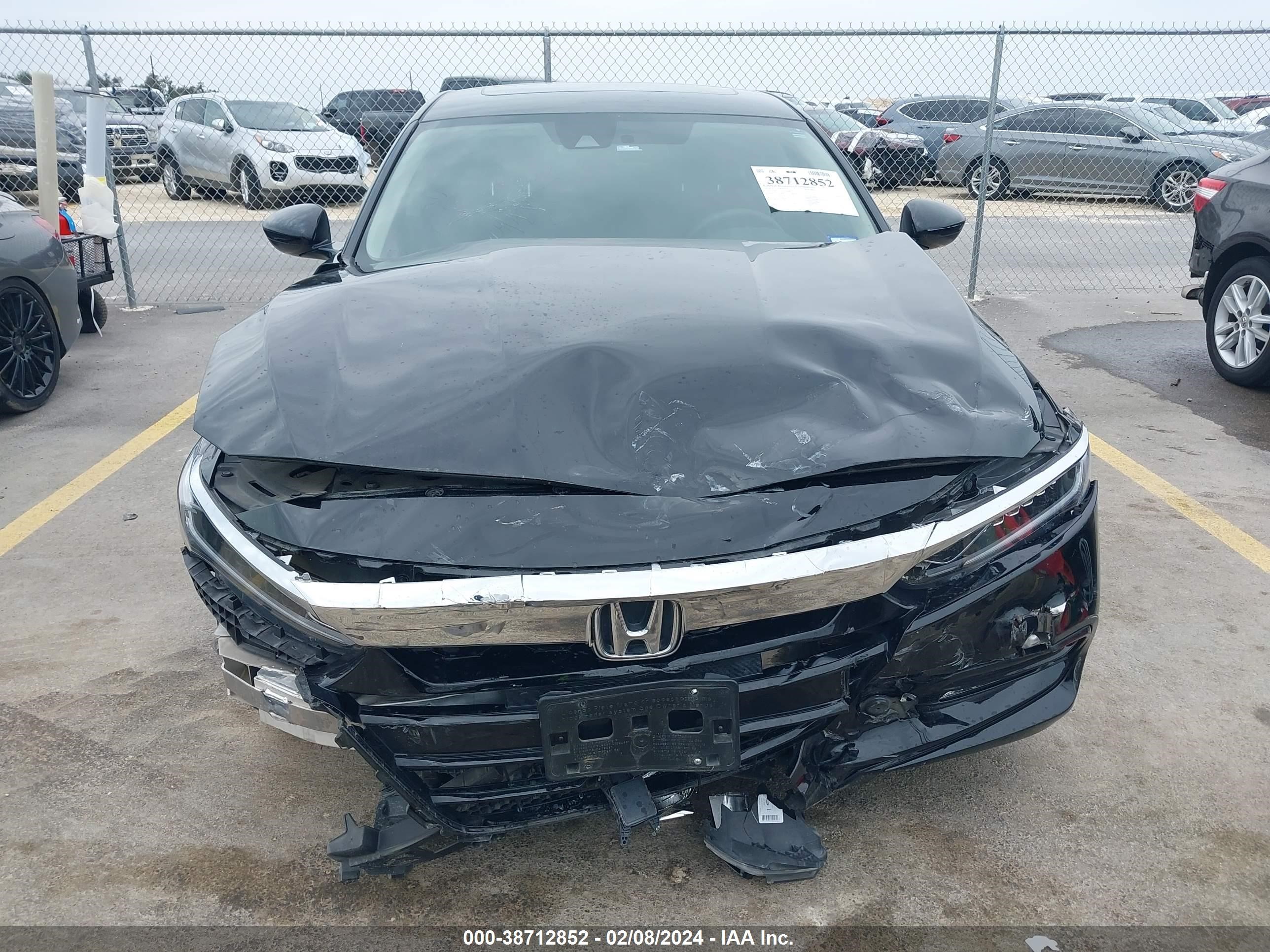 Photo 11 VIN: 1HGCV1F48LA138089 - HONDA ACCORD 